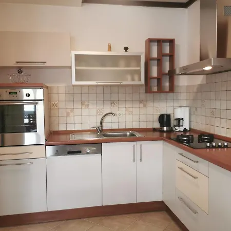 דירה Spacious And Comfortable In A Family House *