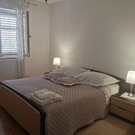 Spacious And Comfortable In A Family House *