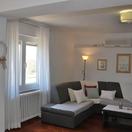 דירה Spacious And Comfortable In A Family House זאדאר